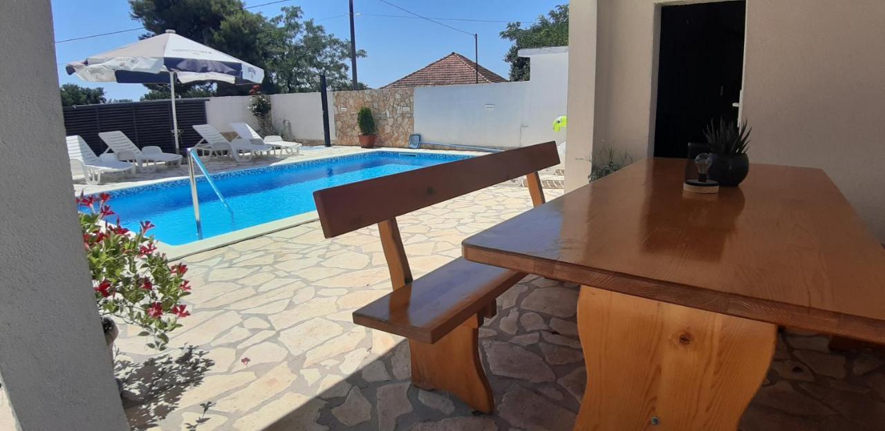 Galovac  Apartment Elena מראה חיצוני תמונה